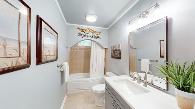651 BARRACKS BEACH DR, Colonial Beach, VA 22443