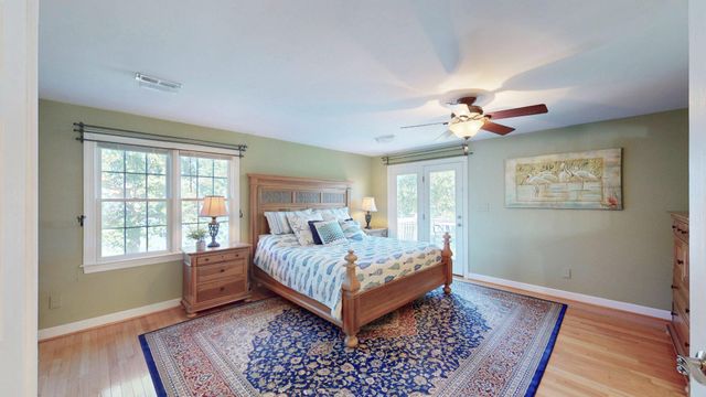 651 BARRACKS BEACH DR, Colonial Beach, VA 22443
