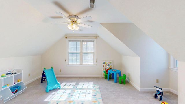 651 BARRACKS BEACH DR, Colonial Beach, VA 22443