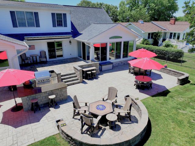 651 BARRACKS BEACH DR, Colonial Beach, VA 22443