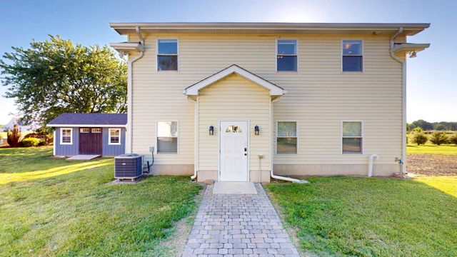 651 BARRACKS BEACH DR, Colonial Beach, VA 22443