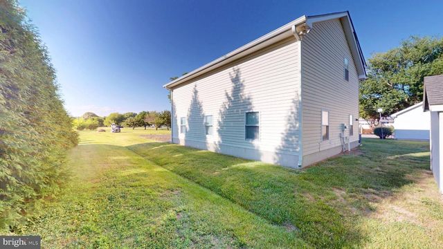 651 BARRACKS BEACH DR, Colonial Beach, VA 22443
