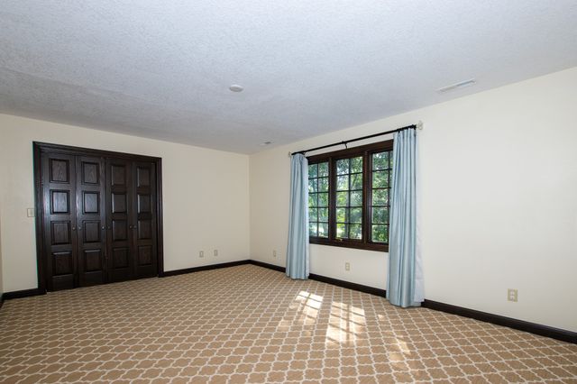 1010 32nd Street, West Des Moines, IA 50266