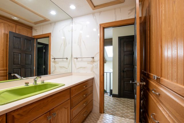 1010 32nd Street, West Des Moines, IA 50266