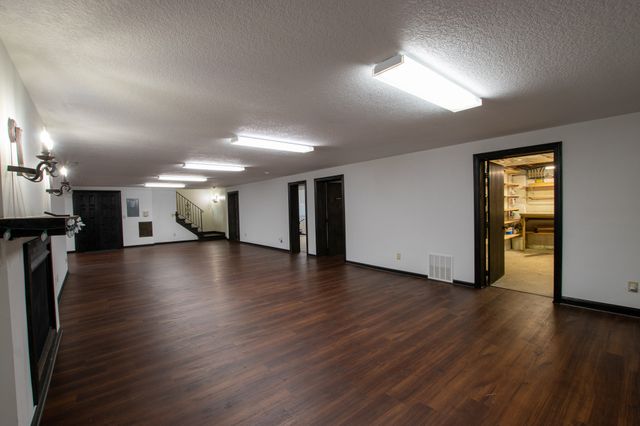 1010 32nd Street, West Des Moines, IA 50266
