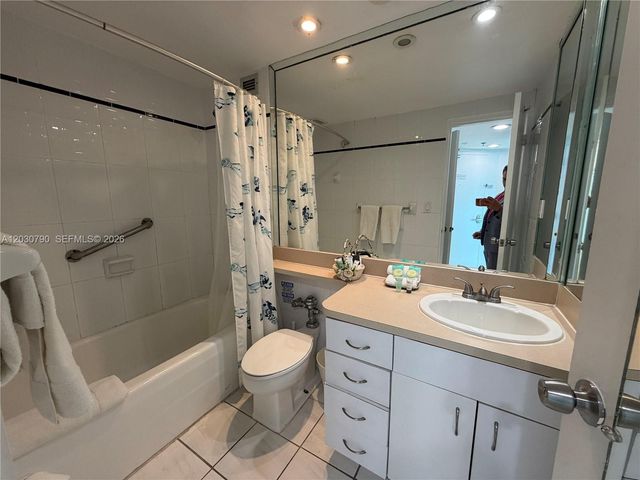 5445 Collins Ave 1506, Miami Beach, FL 33140