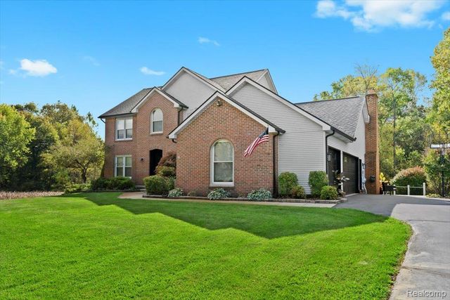 10146 Newfound Gap, Brighton Township, MI 48114