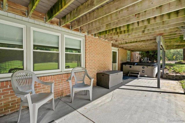 10146 Newfound Gap, Brighton Township, MI 48114