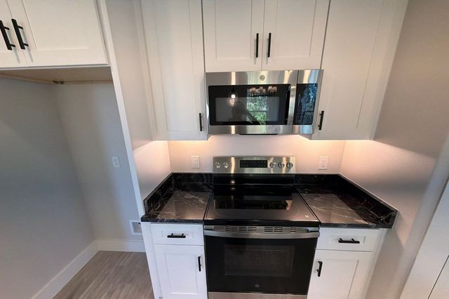 5709 Barkridge Drive, Granbury, TX 76048