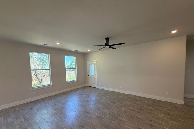 5709 Barkridge Drive, Granbury, TX 76048