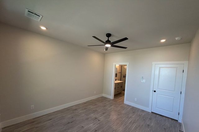 5709 Barkridge Drive, Granbury, TX 76048