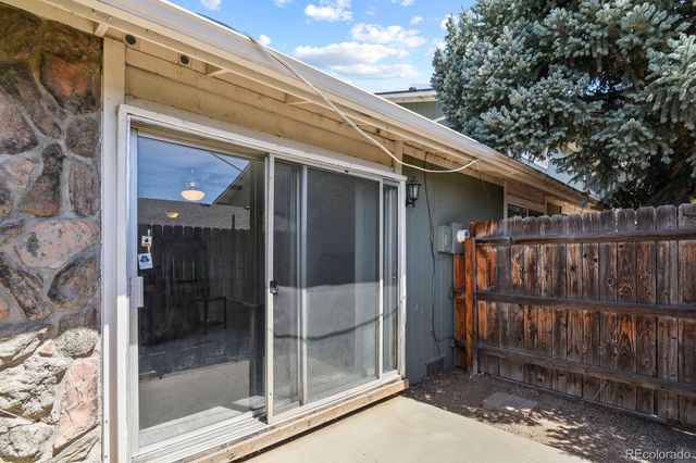 2246 N Coronado parkway Parkway A, Denver, CO 80229