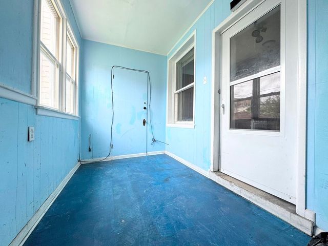 3914 W Gladys Avenue, Chicago, IL 60624