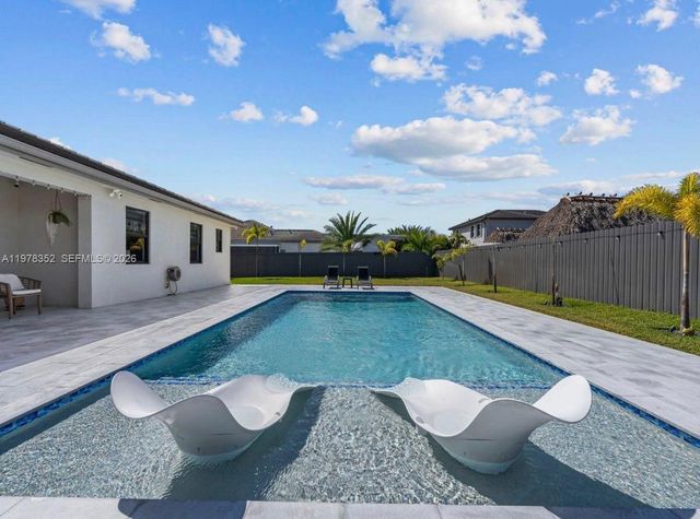 13351 SW 190th St, Miami, FL 33177