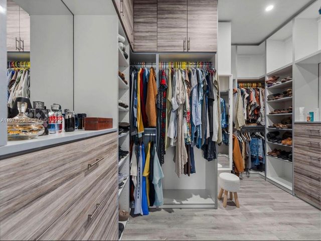 13351 SW 190th St, Miami, FL 33177