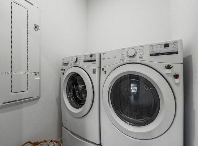 13351 SW 190th St, Miami, FL 33177