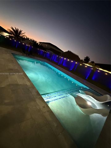 13351 SW 190th St, Miami, FL 33177