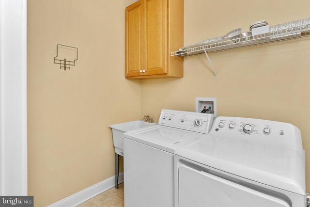 5 SPRINGHOUSE CT, Bordentown, NJ 08505
