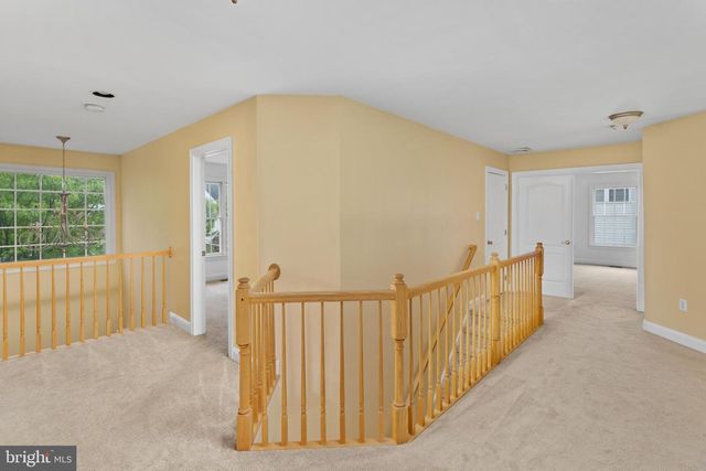 5 SPRINGHOUSE CT, Bordentown, NJ 08505