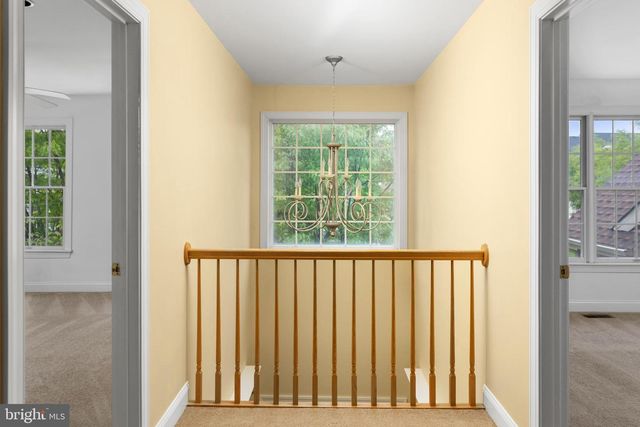 5 SPRINGHOUSE CT, Bordentown, NJ 08505