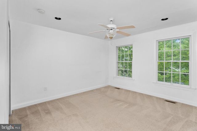 5 SPRINGHOUSE CT, Bordentown, NJ 08505