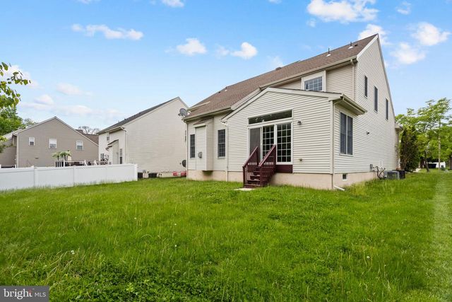 5 SPRINGHOUSE CT, Bordentown, NJ 08505