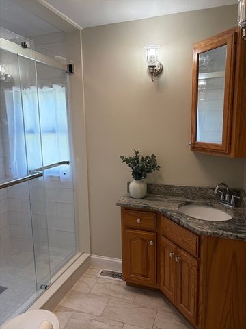 5 Milan Avenue 5, Woburn, MA 01801