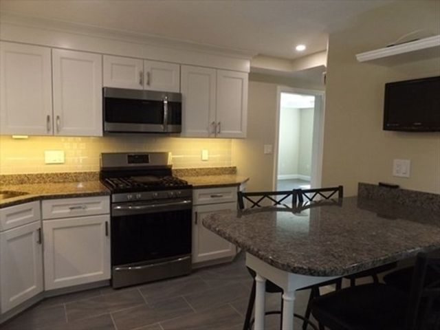 5 Milan Avenue 5, Woburn, MA 01801