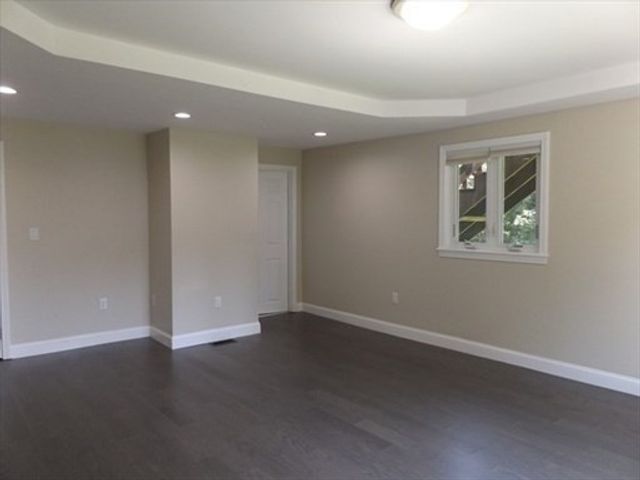5 Milan Avenue 5, Woburn, MA 01801