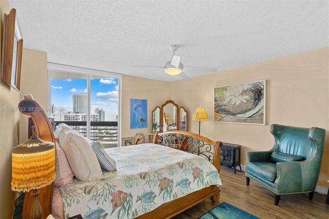 3500 Mystic Pointe Drive 3307, Aventura, FL 33180