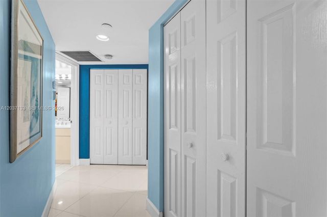 3500 Mystic Pointe Drive 3307, Aventura, FL 33180