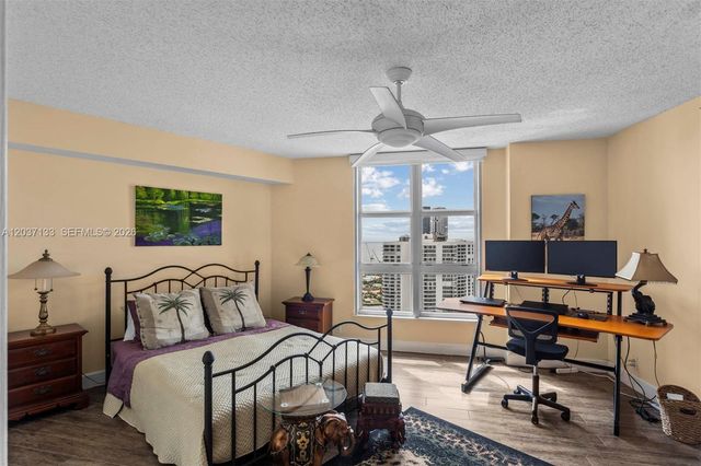 3500 Mystic Pointe Drive 3307, Aventura, FL 33180