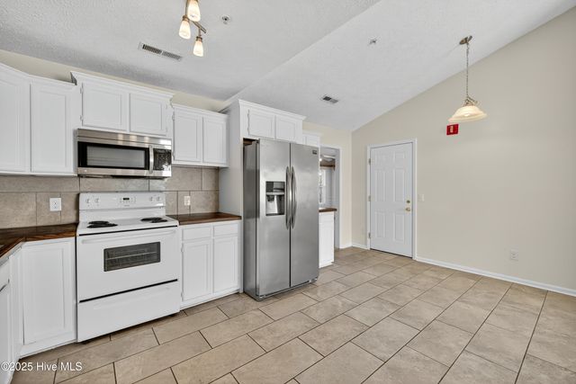 814 Bay Blossom Drive, Wilmington, NC 28411