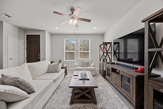 13800 Lyndhurst ST 192, Austin, TX 78717
