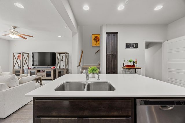 13800 Lyndhurst ST 192, Austin, TX 78717