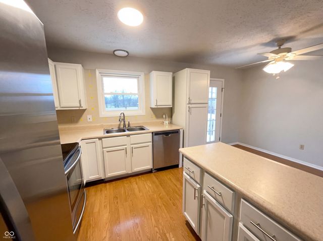 6910 Troon Way, Indianapolis, IN 46237