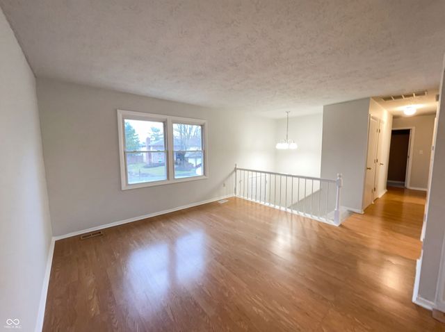 6910 Troon Way, Indianapolis, IN 46237