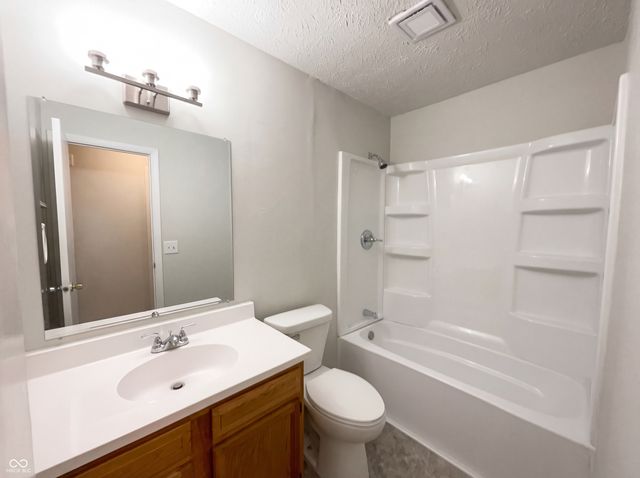 6910 Troon Way, Indianapolis, IN 46237