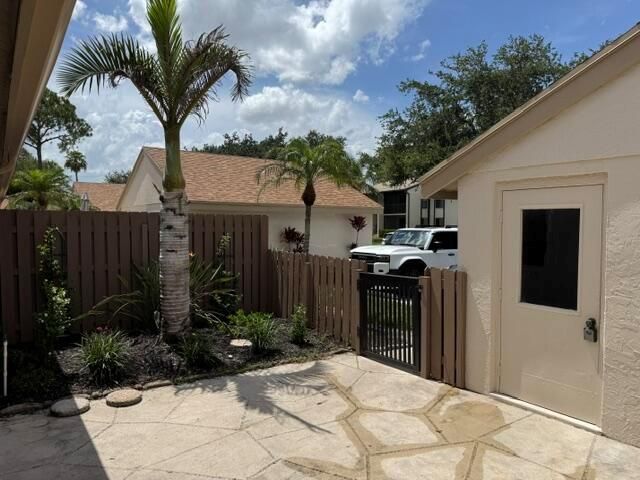2084 SW SILVER PINE Way 122-B, Palm City, FL 34990