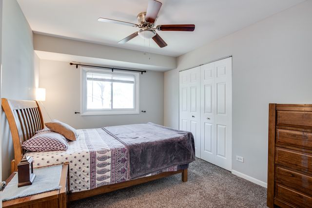 412 Nassau Avenue, Bolingbrook, IL 60440