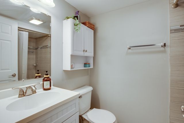 412 Nassau Avenue, Bolingbrook, IL 60440
