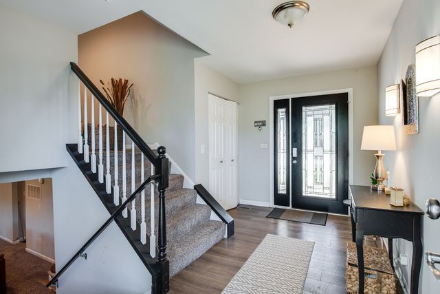 412 Nassau Avenue, Bolingbrook, IL 60440