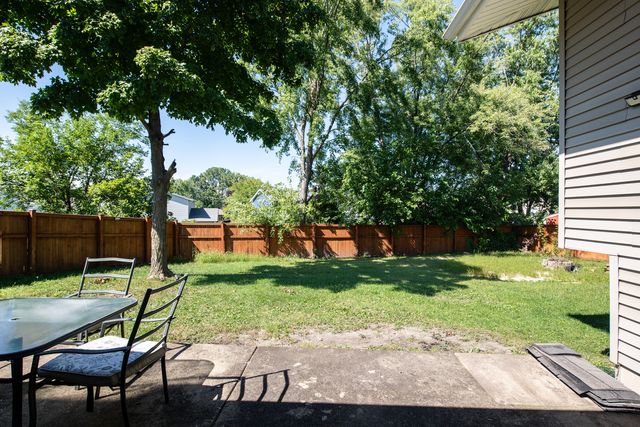 412 Nassau Avenue, Bolingbrook, IL 60440