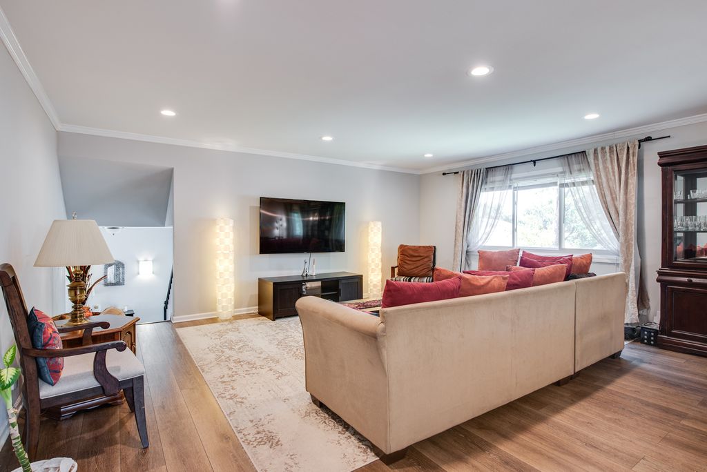 412 Nassau Avenue, Bolingbrook, IL 60440 — photo 4