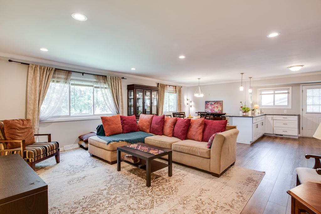 412 Nassau Avenue, Bolingbrook, IL 60440 — photo 5