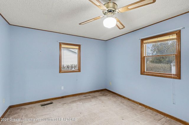 6817 S Washington Avenue, Lansing, MI 48911