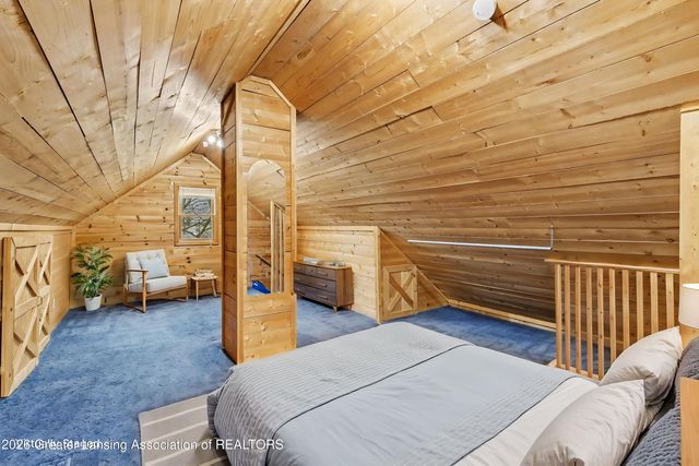 6817 S Washington Avenue, Lansing, MI 48911