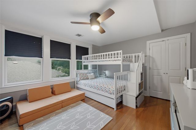 906 Willow ST, Austin, TX 78702