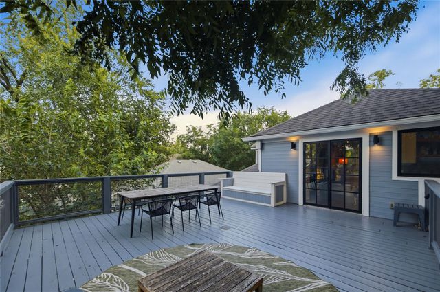 906 Willow ST, Austin, TX 78702