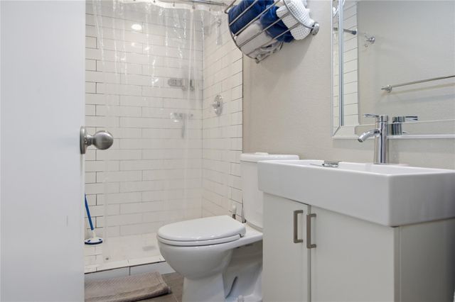 906 Willow ST, Austin, TX 78702